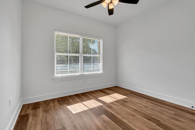 99 St.Clair, Longview, TX 75605