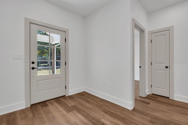 99 St.Clair, Longview, TX 75605