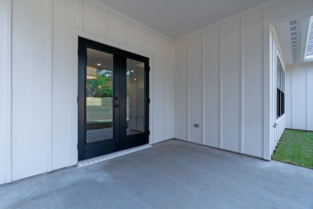 99 St.Clair, Longview, TX 75605