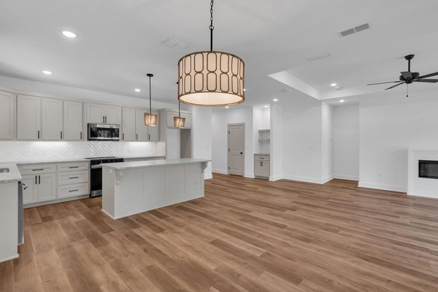 99 St.Clair, Longview, TX 75605