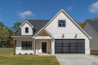 99 St.Clair, Longview, TX 75605