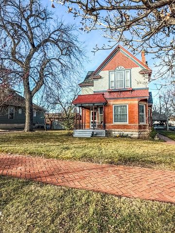 802 Raton Ave, La Junta, CO 81050