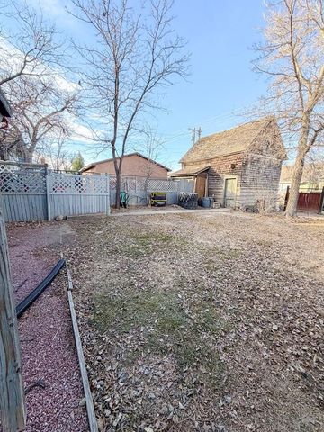 802 Raton Ave, La Junta, CO 81050