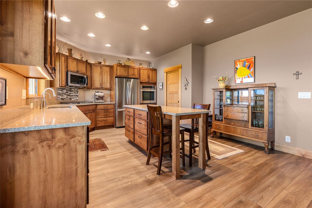 Image 15 of property listing at 2904 Home Acres Road, Stevensville, MT 59870