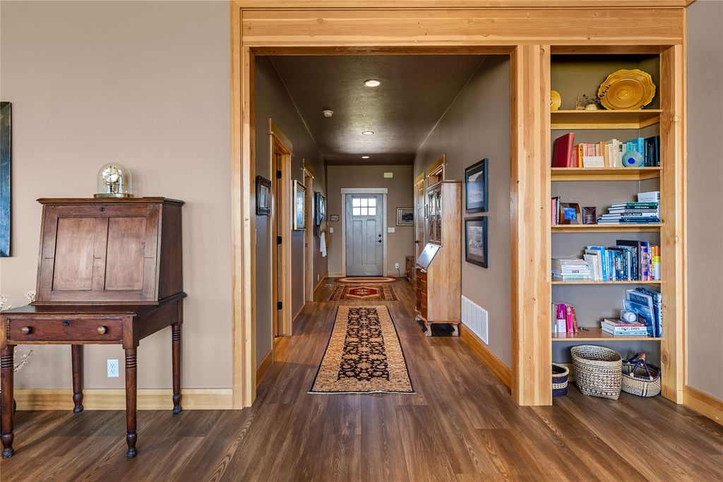 Image 22 of property listing at 2904 Home Acres Road, Stevensville, MT 59870
