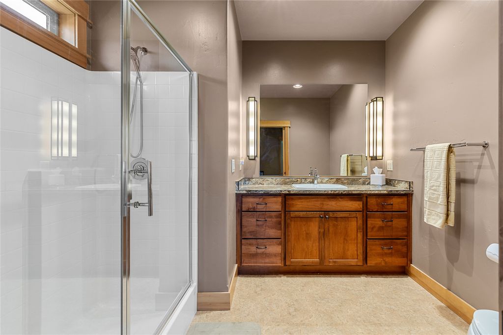 Image 25 of property listing at 2904 Home Acres Road, Stevensville, MT 59870