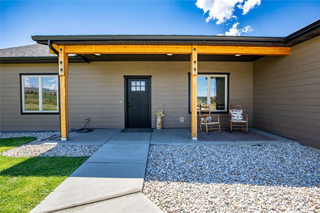 Image 34 of property listing at 2904 Home Acres Road, Stevensville, MT 59870
