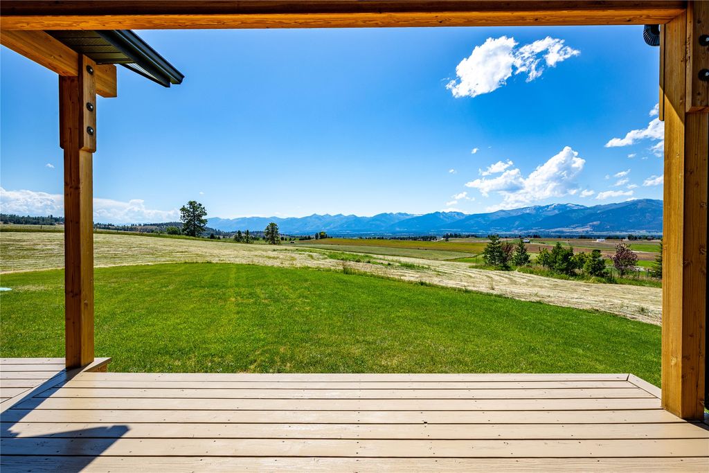 Image 9 of property listing at 2904 Home Acres Road, Stevensville, MT 59870