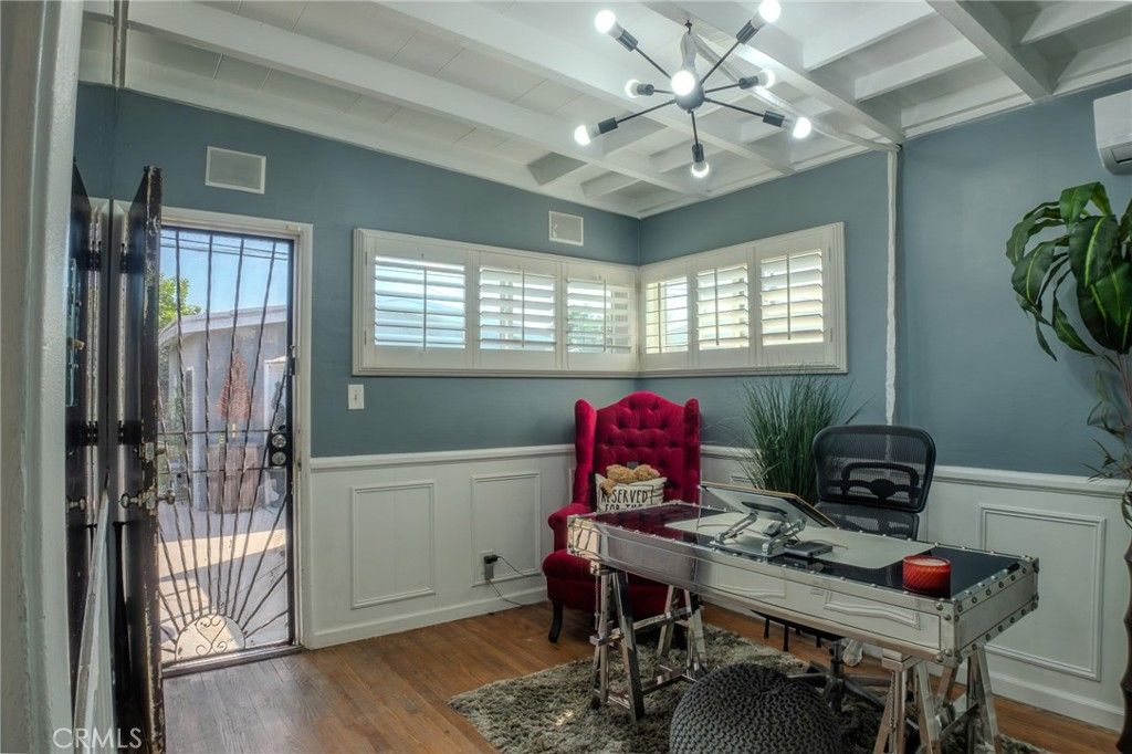 Image 20 of property listing at 128 E 67th, Long Beach, CA 90805