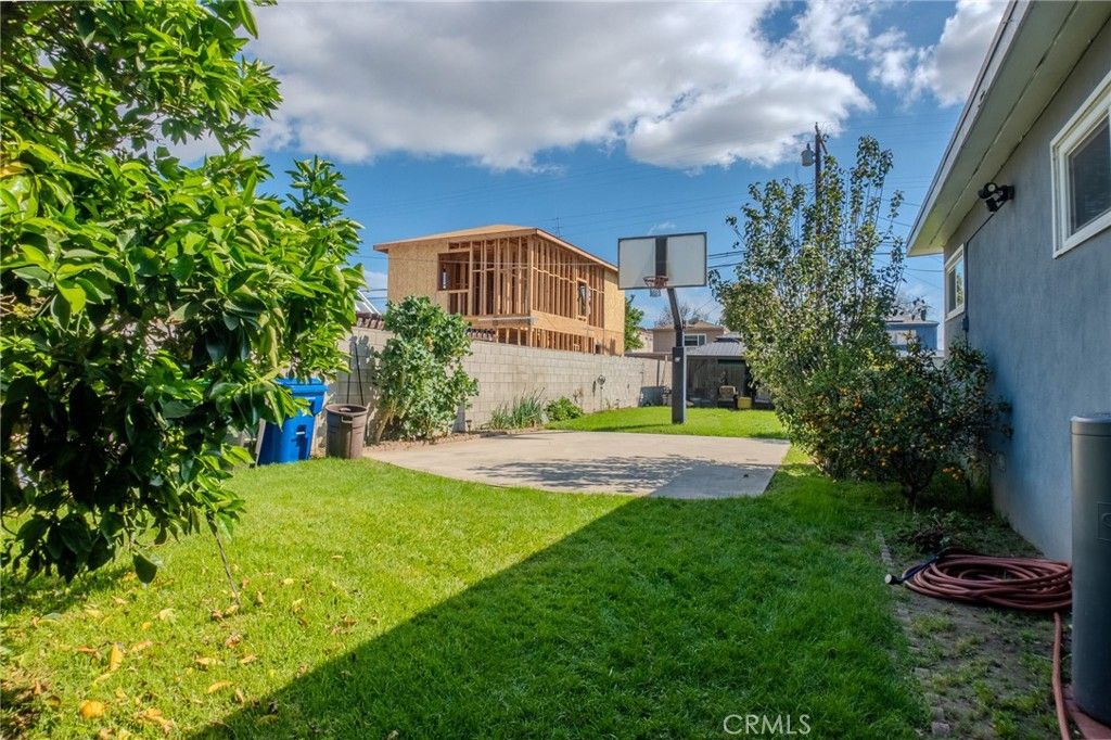 Image 31 of property listing at 128 E 67th, Long Beach, CA 90805