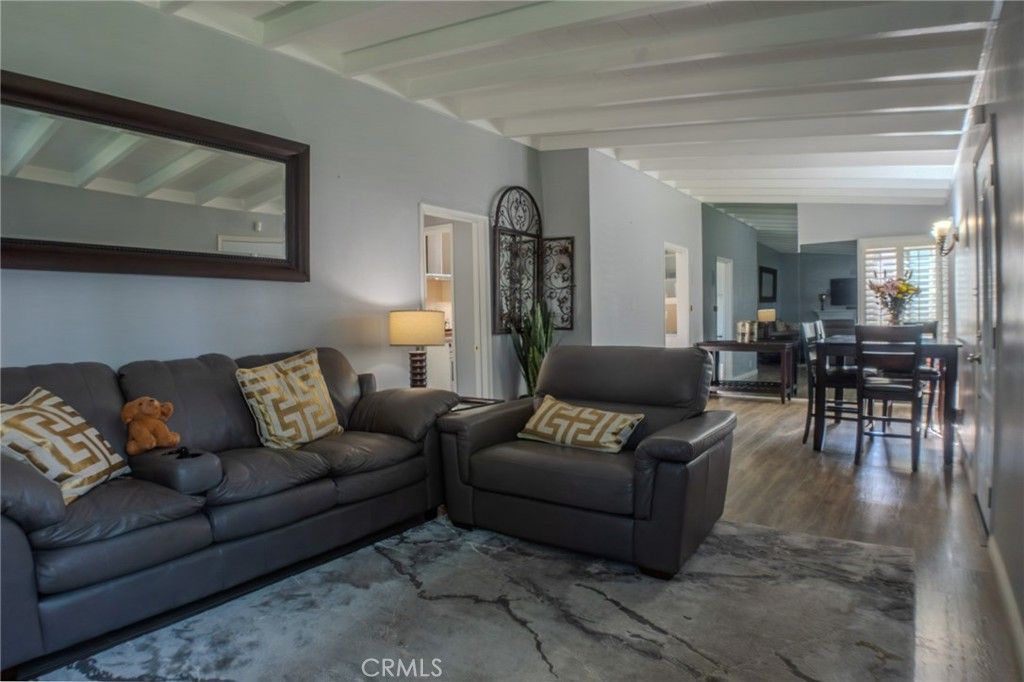 Image 8 of property listing at 128 E 67th, Long Beach, CA 90805