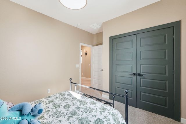 3592 W COBALT Court, San Tan Valley, AZ 85144