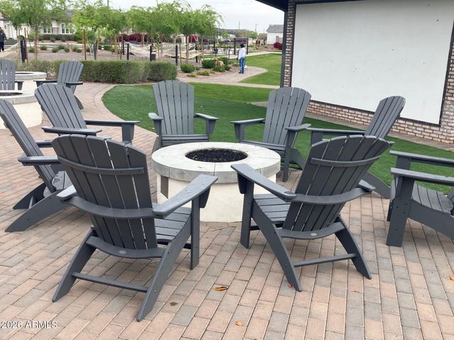 3592 W COBALT Court, San Tan Valley, AZ 85144