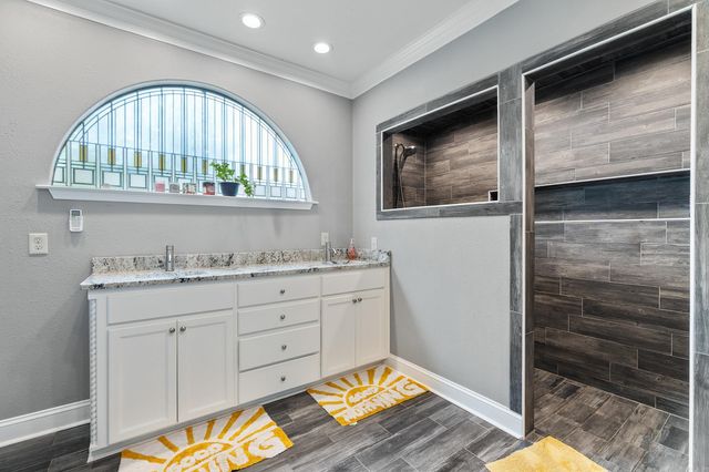 1045 Scarlett Lane, Bauxite, AR 72011