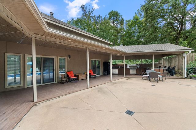 1045 Scarlett Lane, Bauxite, AR 72011