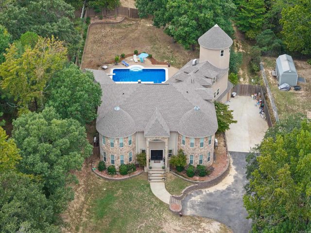 1045 Scarlett Lane, Bauxite, AR 72011