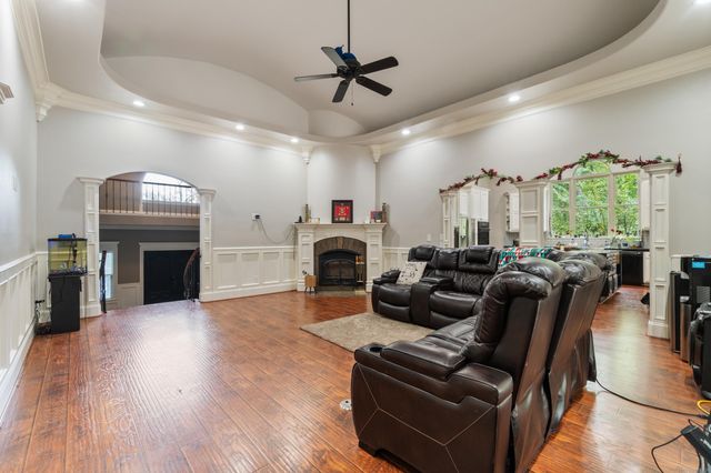 1045 Scarlett Lane, Bauxite, AR 72011