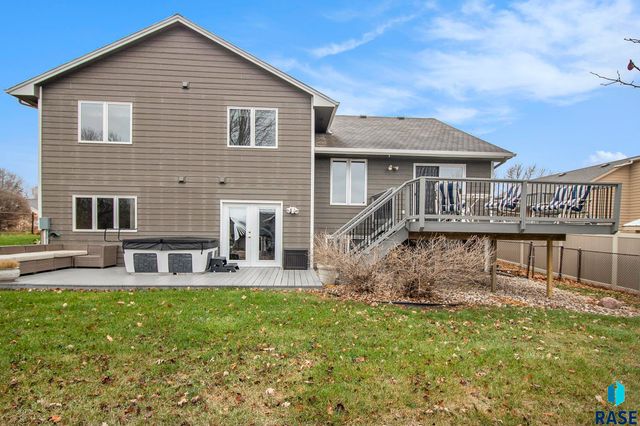 6728 W Westminster Dr Drive, Sioux Falls, SD 57106