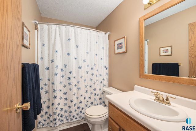 6728 W Westminster Dr Drive, Sioux Falls, SD 57106