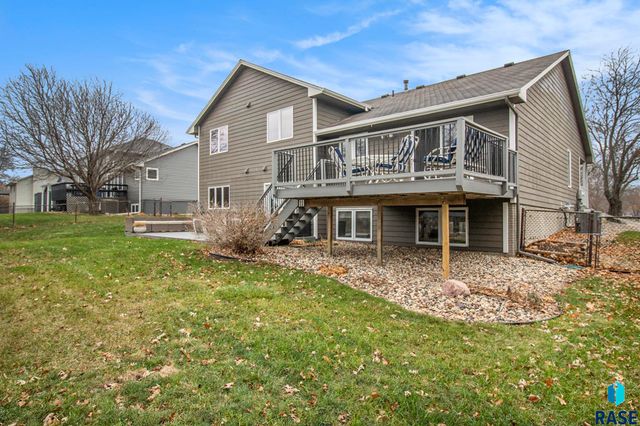 6728 W Westminster Dr Drive, Sioux Falls, SD 57106