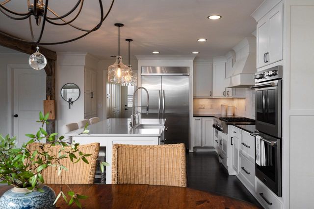 13700 N Riverland ROAD, Mequon, WI 53097