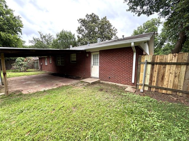 818 Martha Lane, Shreveport, LA 71104