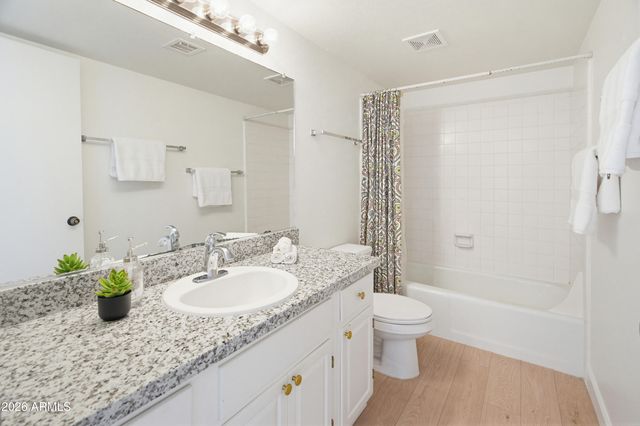 4919 E Edgemont Avenue, Phoenix, AZ 85008