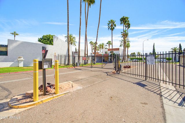 4919 E Edgemont Avenue, Phoenix, AZ 85008