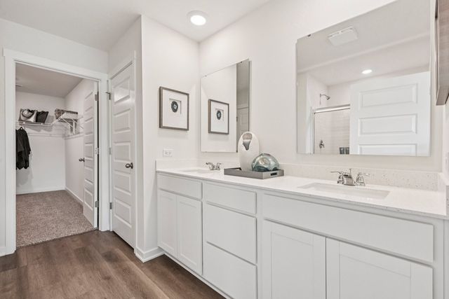 1456 Vintage Drive, Oswego, IL 60543