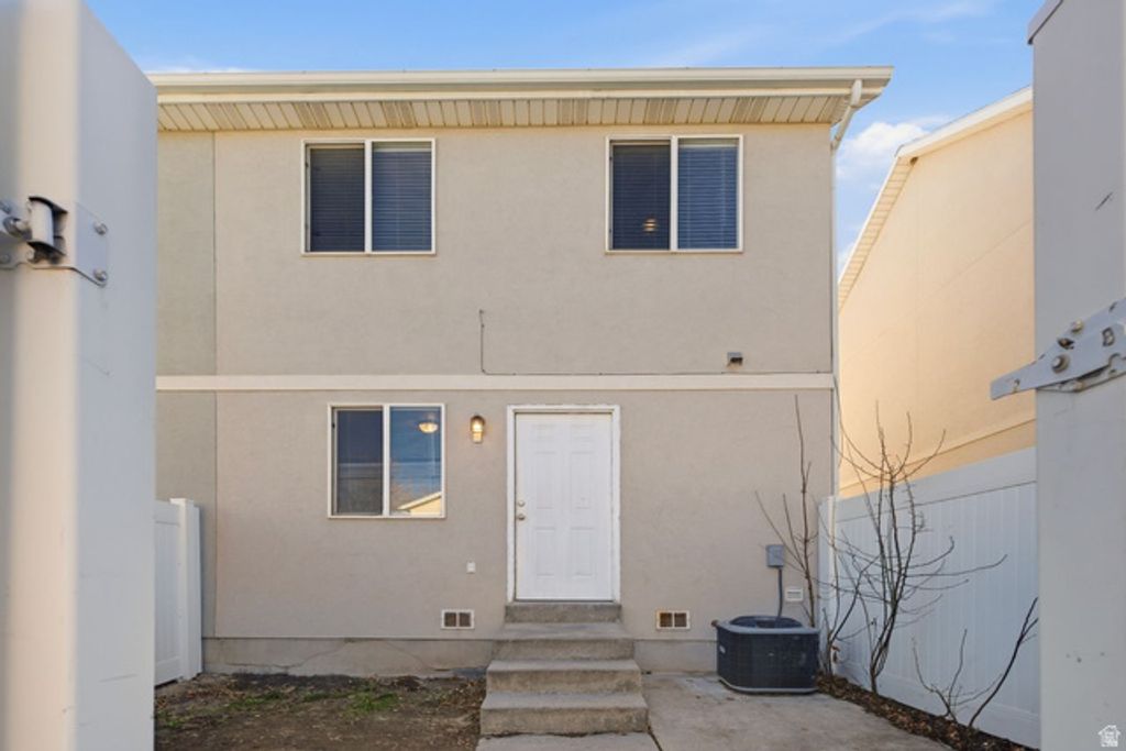 Image 17 of property listing at 977 E 100 S, Payson, UT 84651
