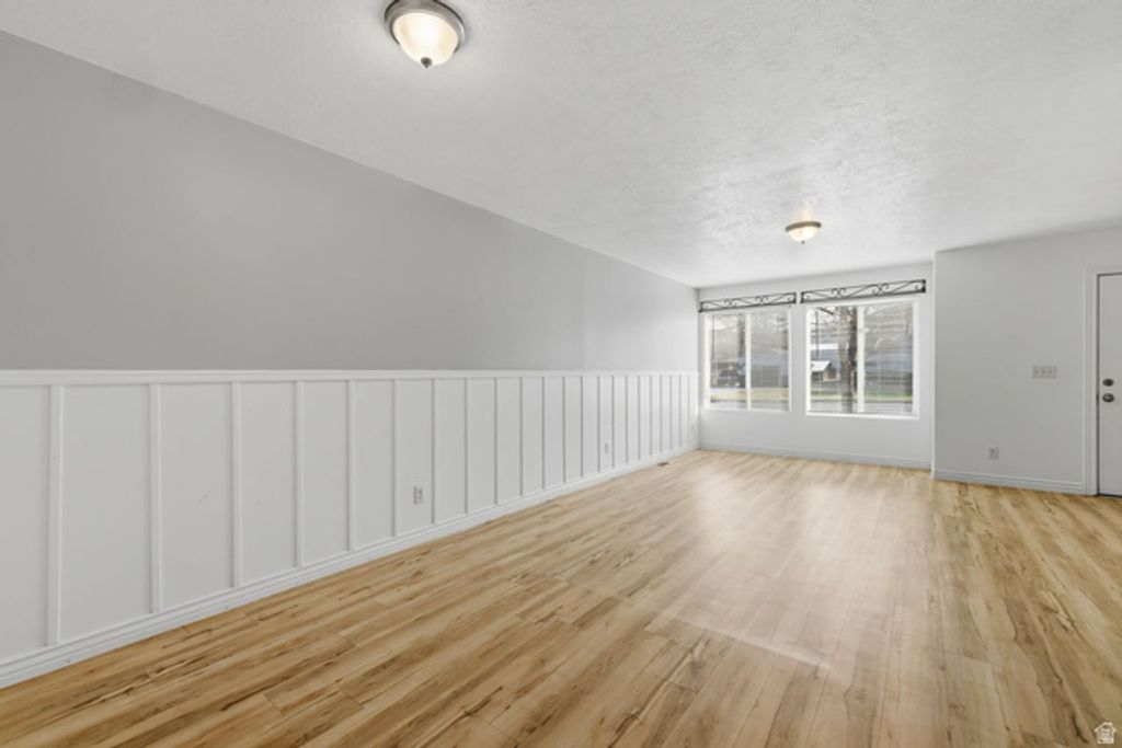 Image 7 of property listing at 977 E 100 S, Payson, UT 84651