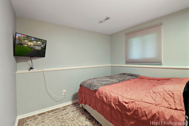 1113 Rolling Lane Road, Johnsburg, IL 60051