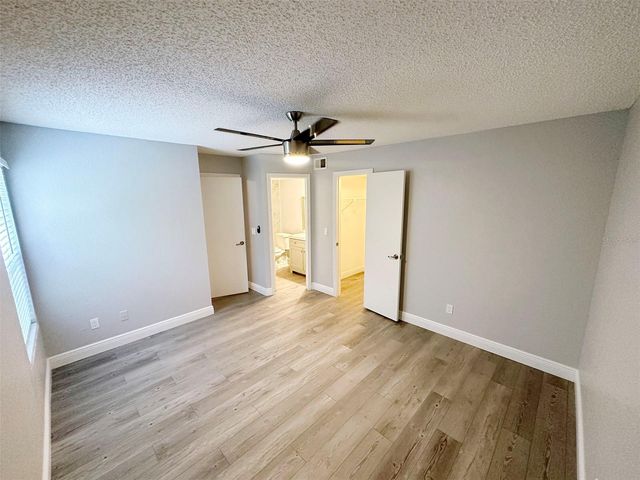 5124 CONROY ROAD 12, Orlando, FL 32811