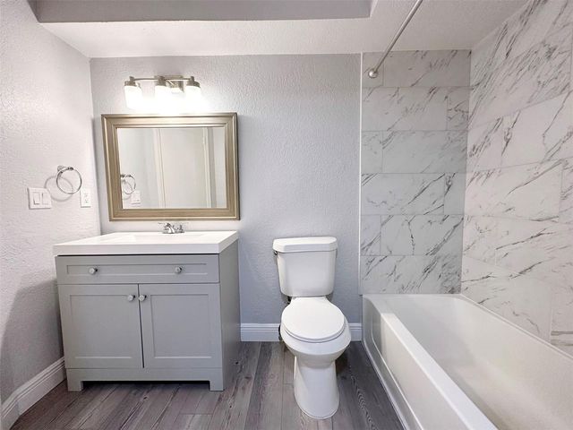 5124 CONROY ROAD 12, Orlando, FL 32811