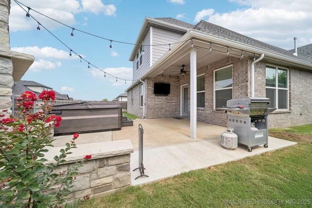 13006 S Ash Street W, Jenks, OK 74037
