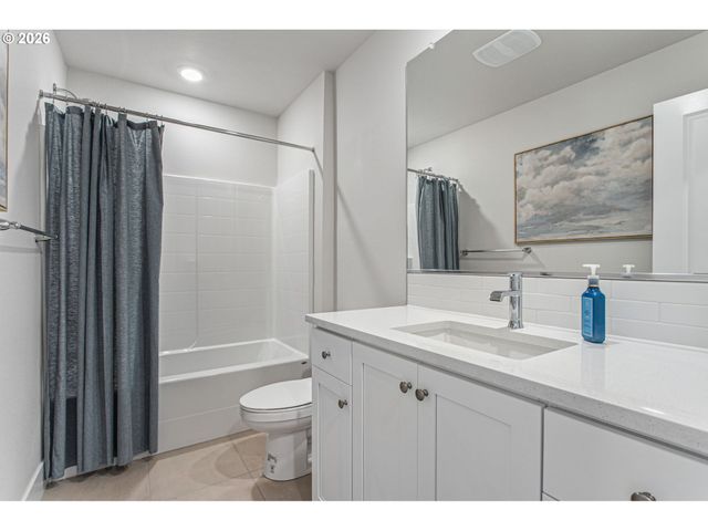 16815 Sw COLORADO Ln, Portland, OR 97224