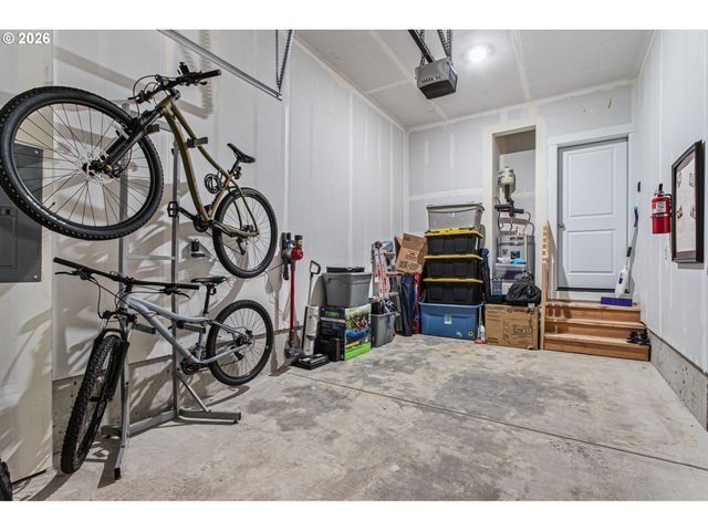 16815 Sw COLORADO Ln, Portland, OR 97224