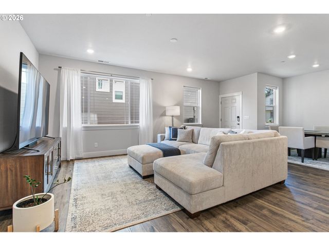 16815 Sw COLORADO Ln, Portland, OR 97224
