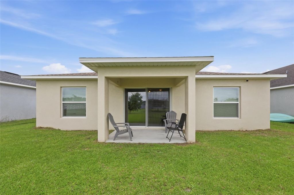 Image 2 of property listing at 3640 GRUBBS STREET, Mount Dora, FL 32757