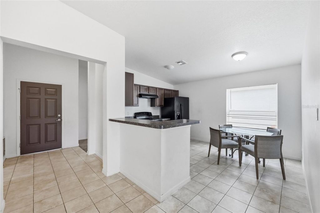 Image 10 of property listing at 3640 GRUBBS STREET, Mount Dora, FL 32757