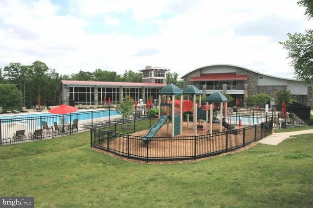 2627 EASTBOURNE DR #287, Woodbridge, VA 22191