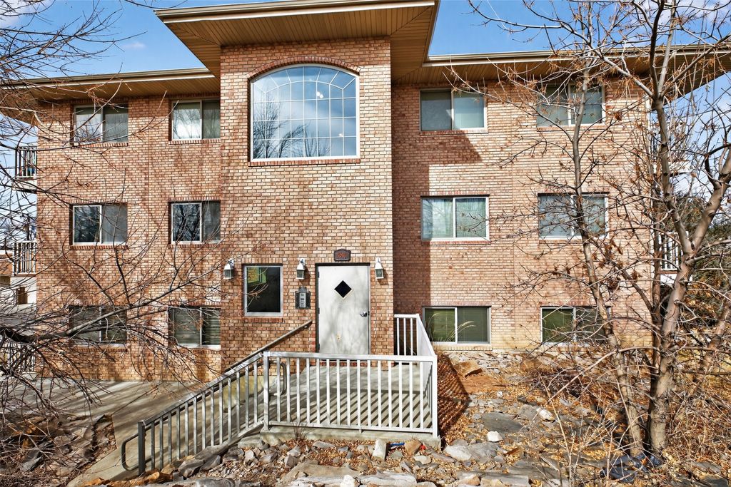 4501 2nd Avenue N, Great Falls, MT 59405 photo 2