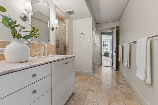 172 Beacon St 3, Boston, MA 02116