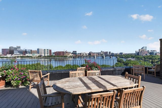172 Beacon St 3, Boston, MA 02116