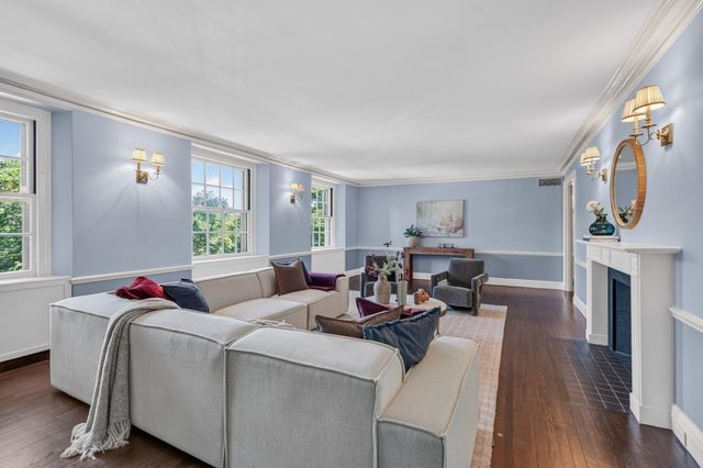 172 Beacon St 3, Boston, MA 02116