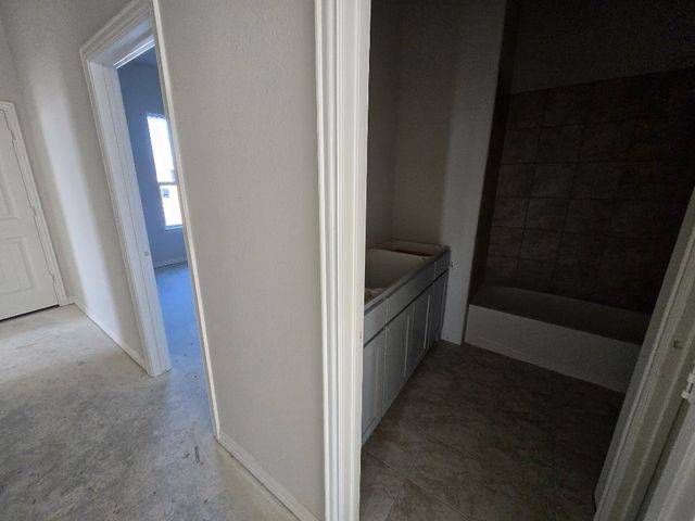 114 Hillview Trail, Decatur, TX 76234