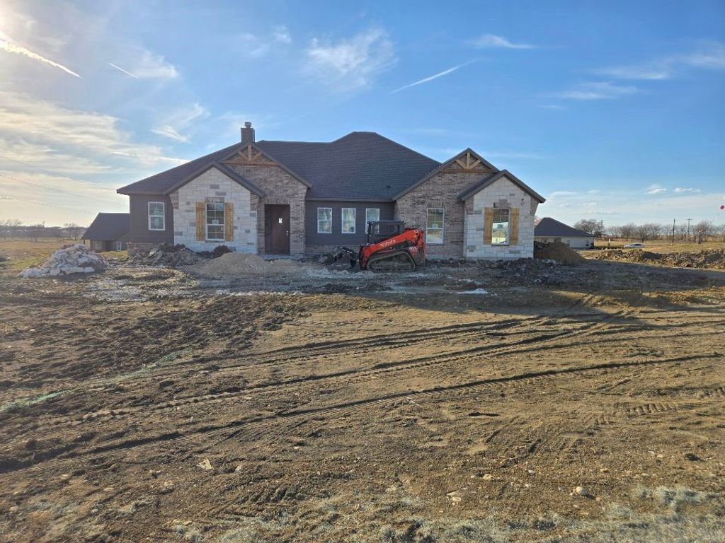114 Hillview Trail, Decatur, TX 76234