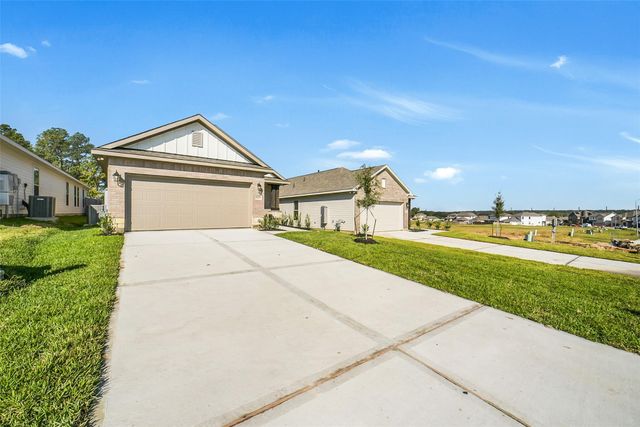 40635 Mostyn Lake Drive, Magnolia, TX 77354