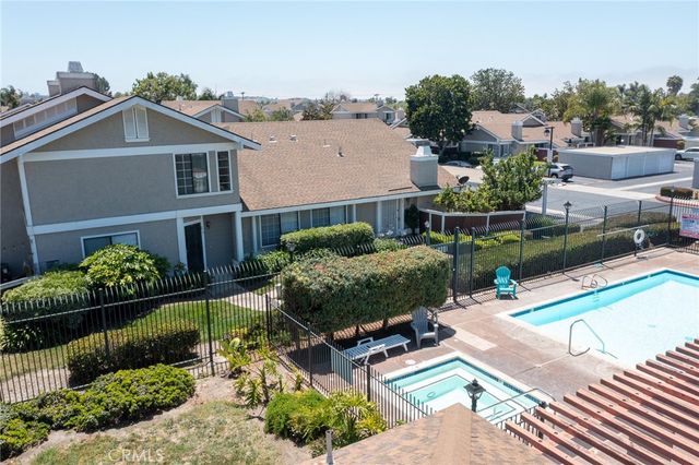 274 Riverview Way, Oceanside, CA 92057