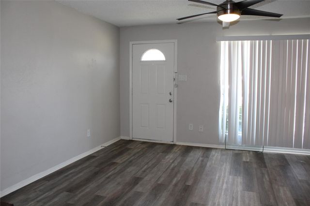 10500 Lake June Road I07, Dallas, TX 75217